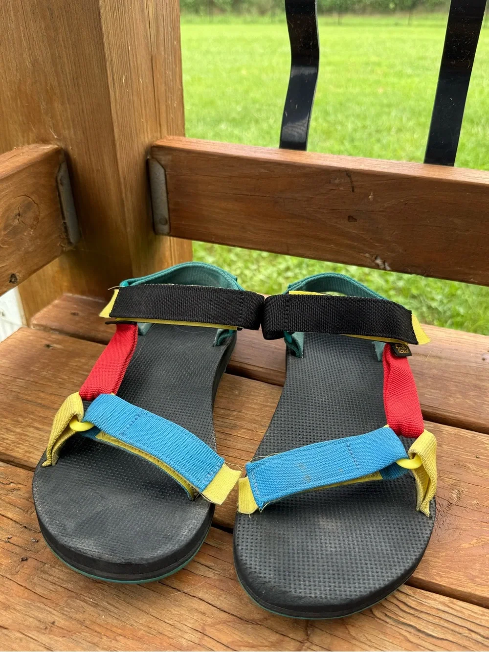 Teva classic retro 90's multicolor hook and loop strap sandal Men's 9